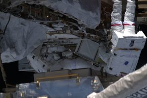 passeggiata spaziale foto parmitano
