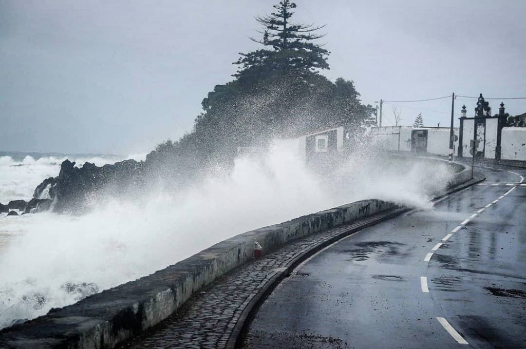 uragano lorenzo danni azzorre 2 ottobre 2019