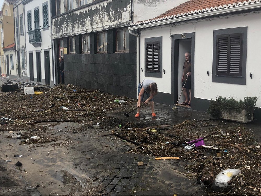 uragano lorenzo danni azzorre 2 ottobre 2019