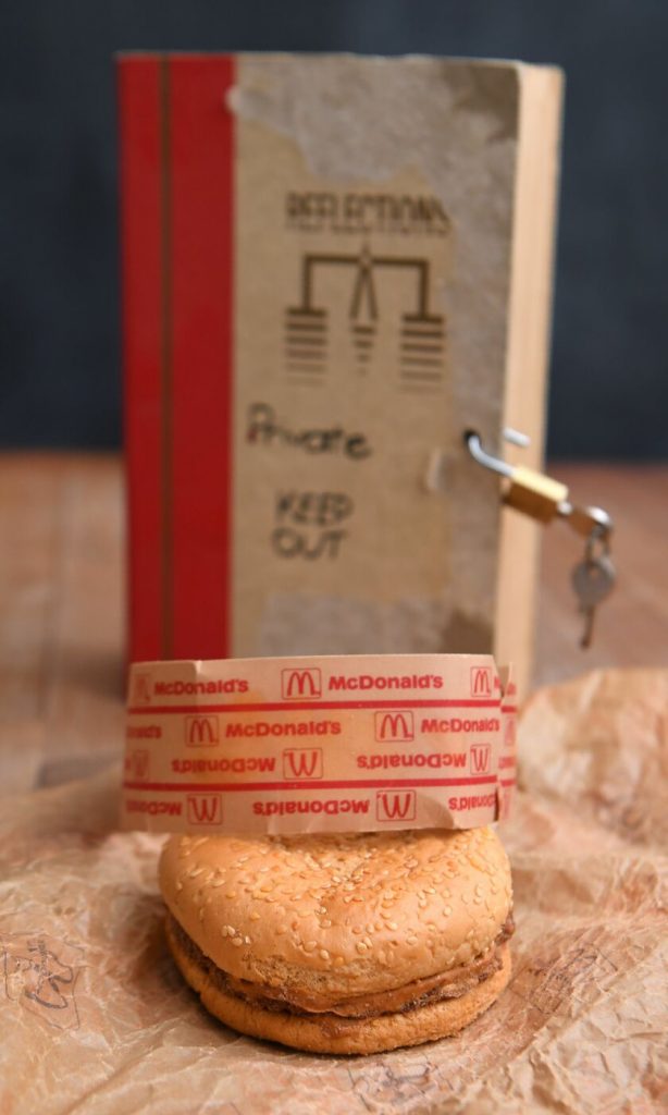 Hamburger di McDonald's shock, intatto dal 1995