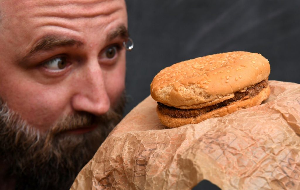 Hamburger di McDonald's shock, intatto dal 1995