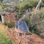 Maltempo, il viadotto dell’A6 Torino Savona non è crollato: l’ha travolto una frana enorme [FOTO e VIDEO SHOCK]