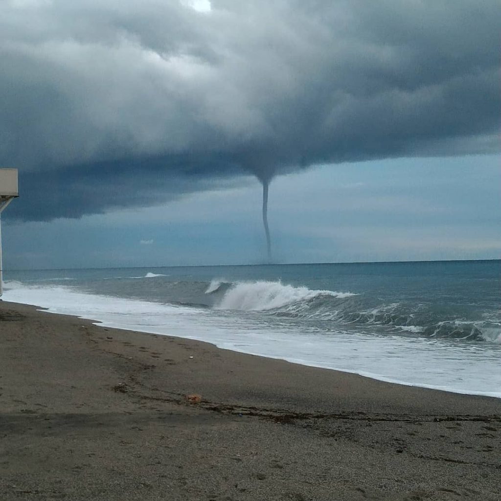 tromba d'aria finale ligure 9 novembre 2019