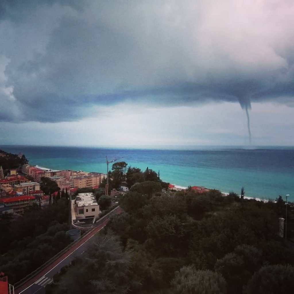 tromba d'aria finale ligure 9 novembre 2019