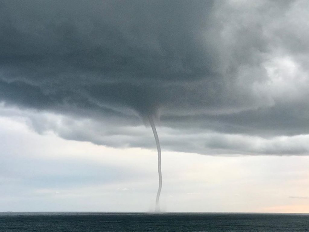 tromba d'aria finale ligure 9 novembre 2019