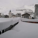 Maltempo, forti nevicate in Valle d’Aosta per la “Tempesta di Santa Lucia”: accumuli eccezionali, 194cm nella valle del Gran San Bernardo [FOTO e DATI]