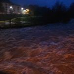 Alluvioni pireneiche in atto, il maltempo fa paura: prevista allerta rossa [FOTO e VIDEO]