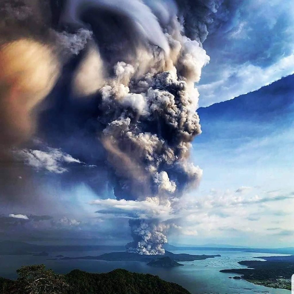 Eruzione Vulcano Taal Filippine