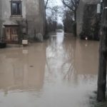 Tempesta Gloria, piogge torrenziali e fiumi esondati in Francia: neve e mareggiate complicano la situazione [FOTO e VIDEO]