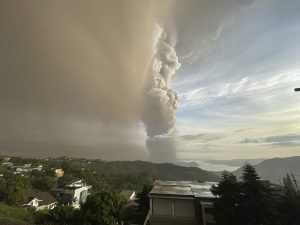 vulcano taal filippine