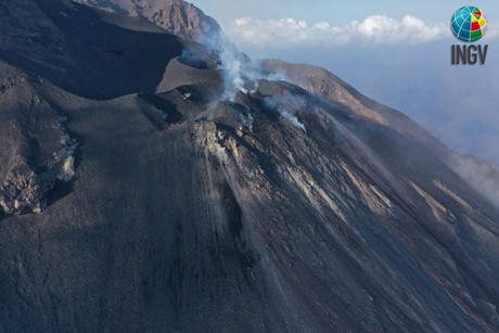 Immagini dello Stromboli in eruzione (foto T. Ricci)