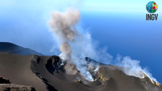 Vulcano Stromboli in eruzione (foto T. Ricci)