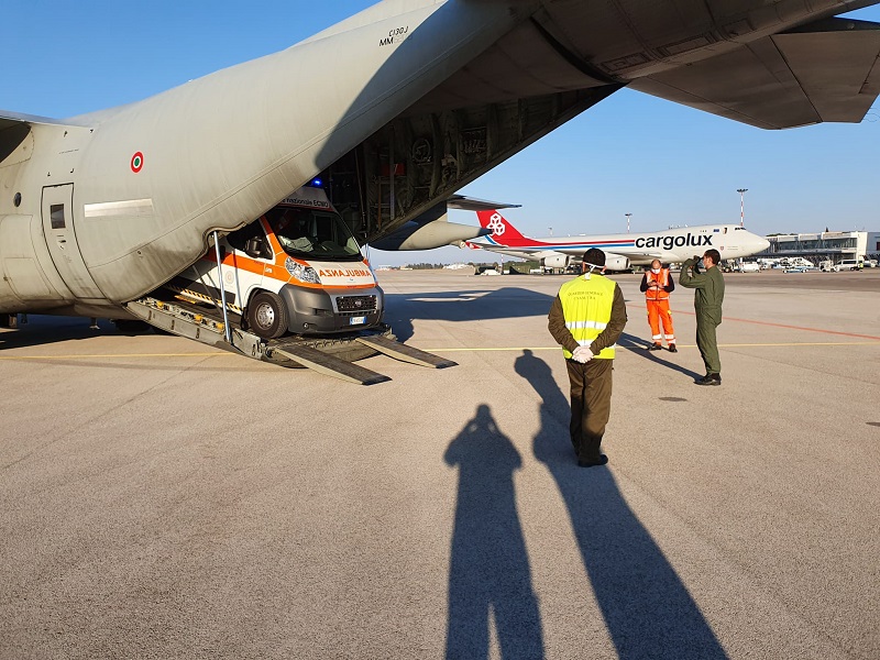 soccorso neonato Aeronautica Militare