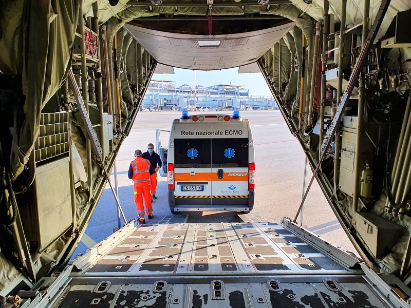 soccorso neonato Aeronautica Militare