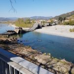 Crolla ponte in Toscana: il viadotto sul Fiume Magra non esiste più, almeno un ferito. Le prime immagini shock [FOTO e VIDEO]