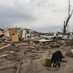 Tornado distrugge completamente una casa nel Mississippi: famiglia si salva nascondendosi in una stanza di cemento, l’unica cosa rimasta intatta [FOTO]