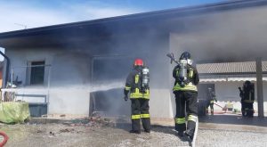 incendio palazzolo dello stella