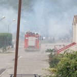 Caldo e scirocco in Calabria, incendio a Tropea: case evacuate [FOTO LIVE]