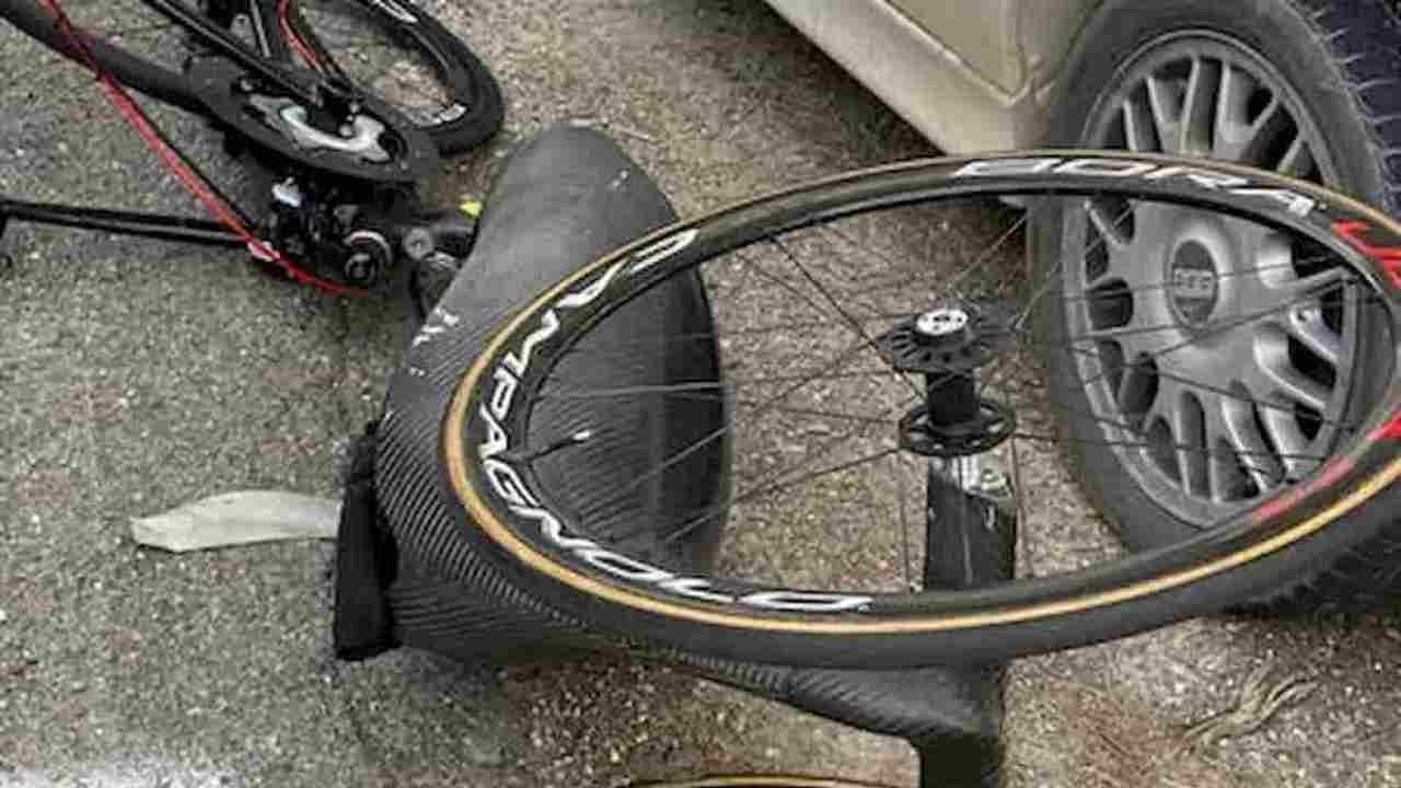 Incidente Alex Zanardi - S'indaga sull’asfalto, un difetto del manto