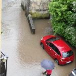 Maltempo Lombardia, piogge alluvionali in provincia di Varese: picchi di 163mm, a Gavirate fiumi di acqua per le strade [FOTO e VIDEO]