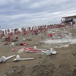 Maltempo, mareggiata in provincia di Latina: danni a strade e stabilimenti [FOTO e VIDEO]