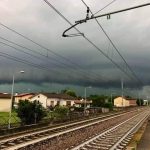 Maltempo, Shelf Cloud mozzafiato in Friuli Venezia Giulia: quando il cielo fa paura, tutte le FOTO da Pordenone a Udine