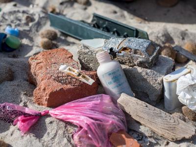 beach litter