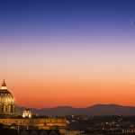 La Cometa NEOWISE saluta la Basilica di San Pietro: le splendide FOTO del cielo di Roma