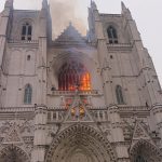 Francia, incendio a Nantes: distrutto l’organo della Cattedrale [FOTO e VIDEO LIVE]