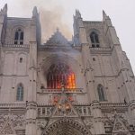 Francia, incendio a Nantes: distrutto l’organo della Cattedrale [FOTO e VIDEO LIVE]