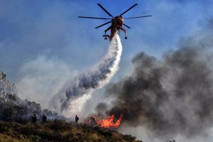 incendio grecia atene
