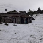 Maltempo, grandinate ad alta quota in Lombardia: “pioggia di ghiaccio” colpisce l’alpeggio Cancervo in Valle Brembana [FOTO]