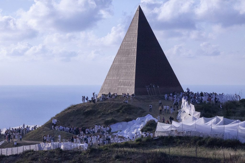piramide luce
