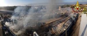 incendio roma pomezia