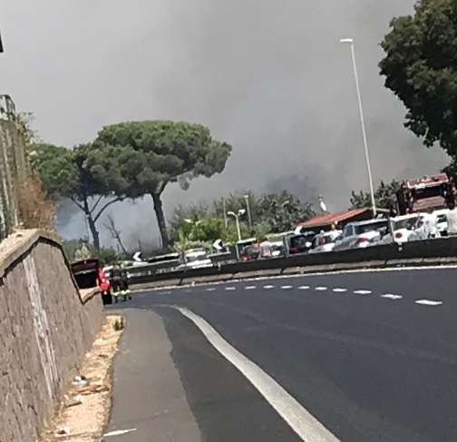 incendio roma via aurelia
