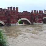 Maltempo Veneto, passata la piena dell’Adige a Verona dopo una notte di paura [FOTO e VIDEO]
