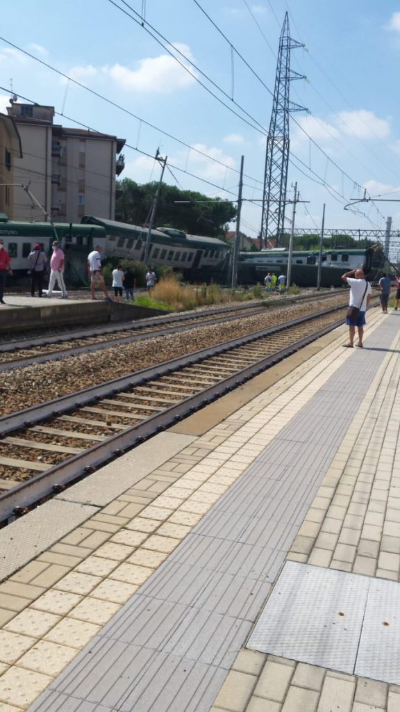 treno deragliato carnate