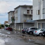 Il maltempo flagella la Calabria, violenti tornado dopo il caldo: devastazione a Rocca Imperiale [FOTO]