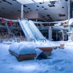 Un mondo sospeso, il Rolling Acres Mall: un centro commerciale ricoperto di neve in Ohio [FOTO]