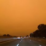 Vasti incendi devastano la West Coast degli USA: cielo arancio su San Francisco, bruciano anche Oregon e Washington. Morti e gravi danni [FOTO]