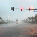 L’uragano Sally tocca terra in Alabama con venti a 165km/h: minaccia di inondazioni catastrofiche, 500mila persone senza elettricità [FOTO]