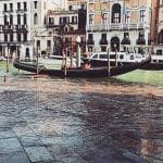 Acqua alta a Venezia, oggi attivato il Mose: “La città è all’asciutto” [FOTO]