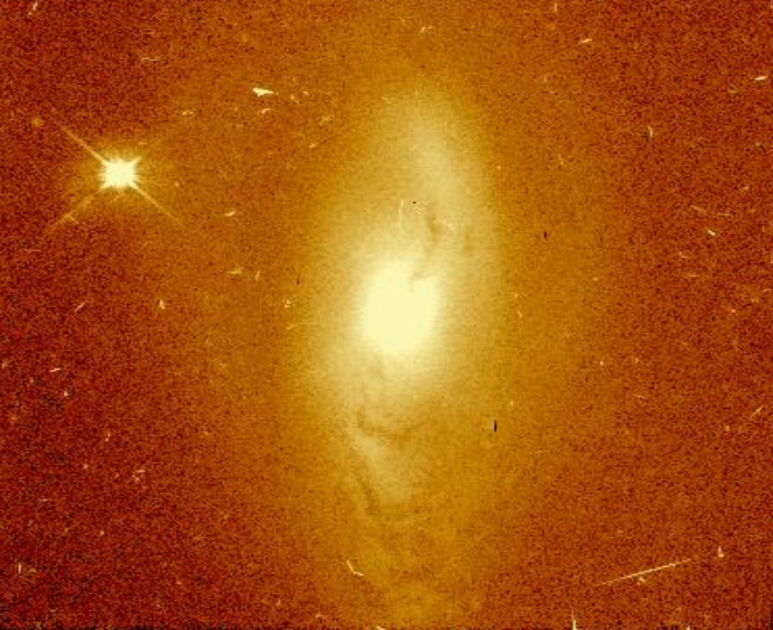 Markarian 915