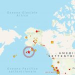 Violento terremoto in Alaska: scossa di magnitudo 7.5, scatta l’allerta tsunami [MAPPE e DATI]