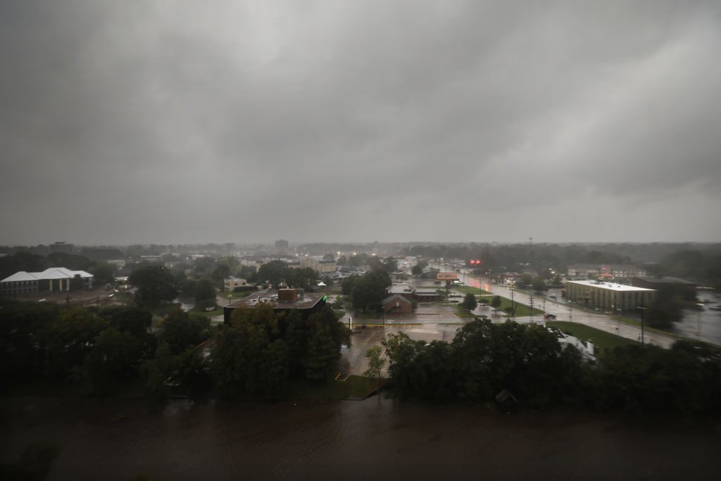 uragano delta landfall louisiana