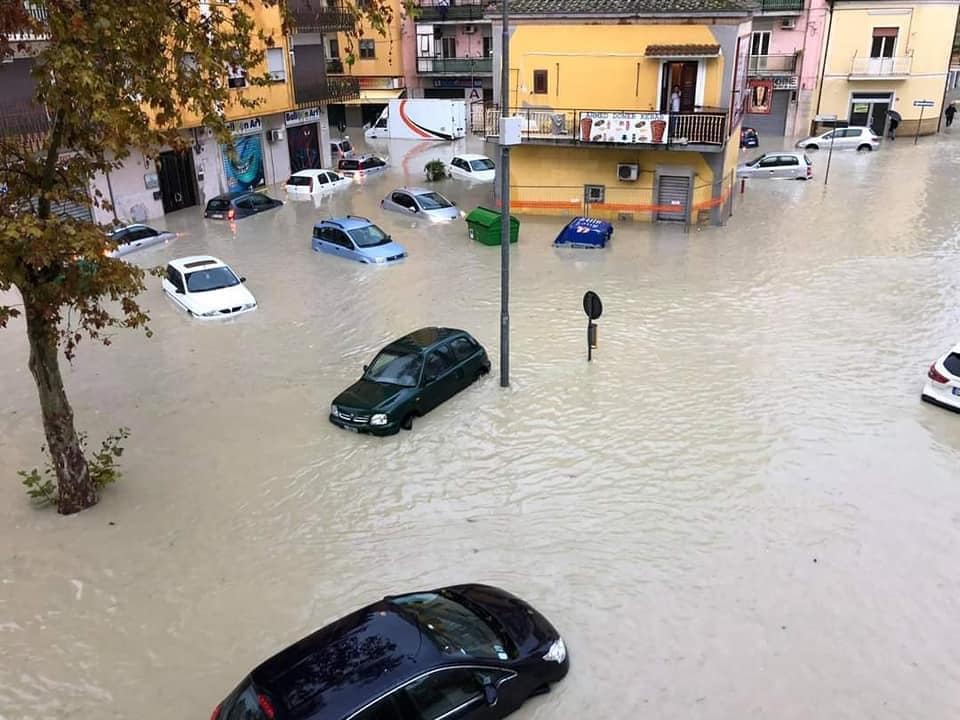 maltempo crotone
