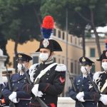 Giorno dell’Unità Nazionale e Giornata delle Forze Armate: il passaggio mozzafiato delle Frecce Tricolori e l’omaggio di Mattarella all’Altare della Patria [FOTO e VIDEO]
