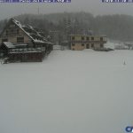 Meteo, l’Appennino si risveglia imbiancato: neve fino a bassa quota, già 20cm sul Monte Cimone [FOTO]