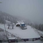 Maltempo, arriva la neve sulle Alpi cuneesi: scenario da fiaba in una Limone Piemonte imbiancata [FOTO e VIDEO]