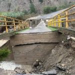 Maltempo incessante in Calabria: situazione ancora critica a Crotone, crolla ponte a Melissa [FOTO]